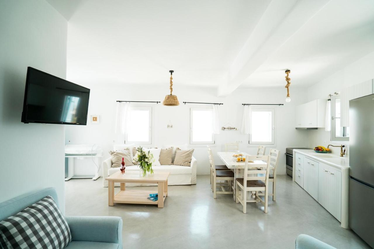 Plori Studios And Apartments Эгиалис Экстерьер фото