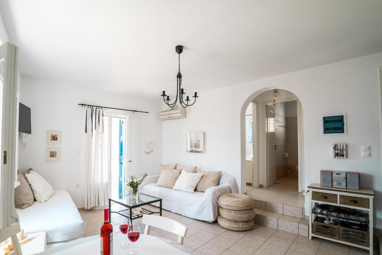 Plori Studios And Apartments Эгиалис Экстерьер фото